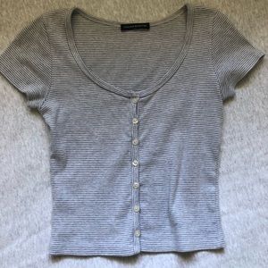 Brandy Melville Zelly button up top